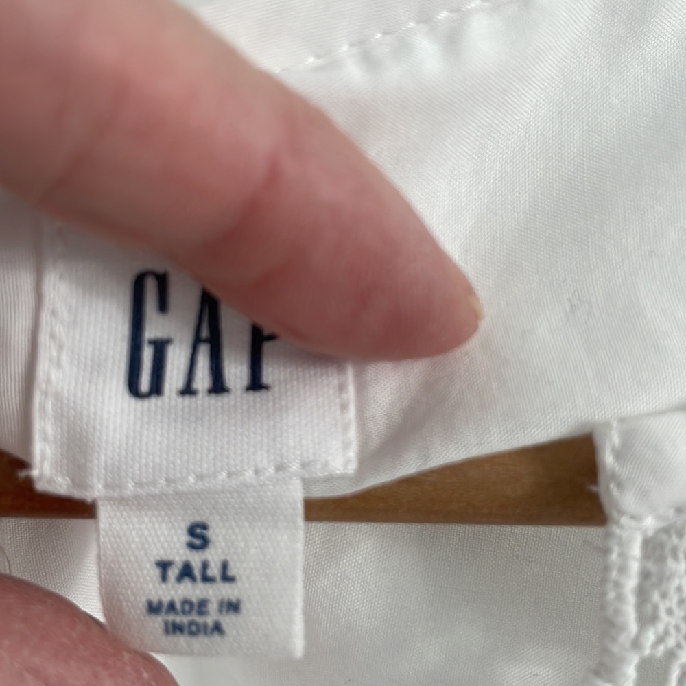 Gap - White Cotton shirt with lace detailing - Small Tall - Picture 2 of 13